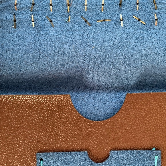 Faux leather foldover clutch purse bag - Picture 4 of 6